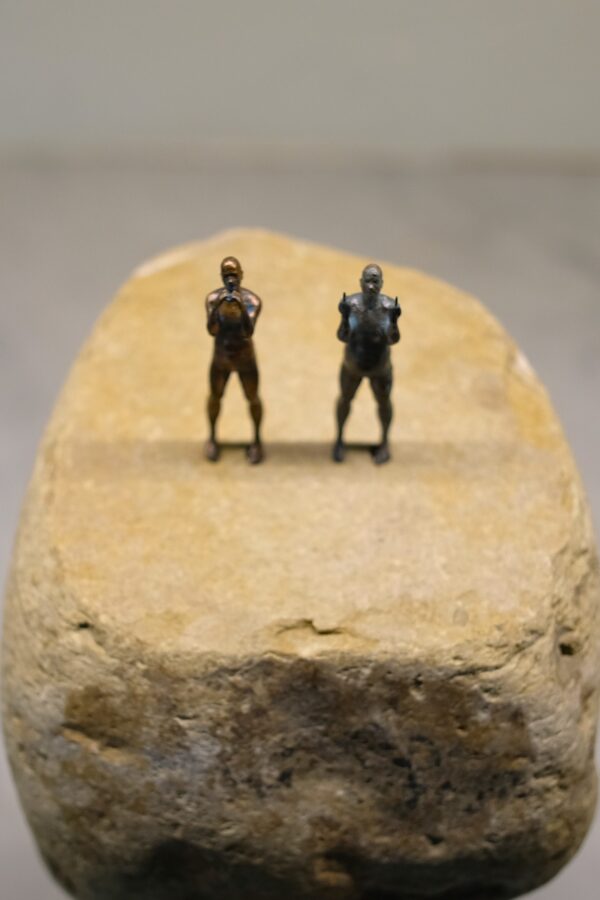 Love Hate 001 - Image 5