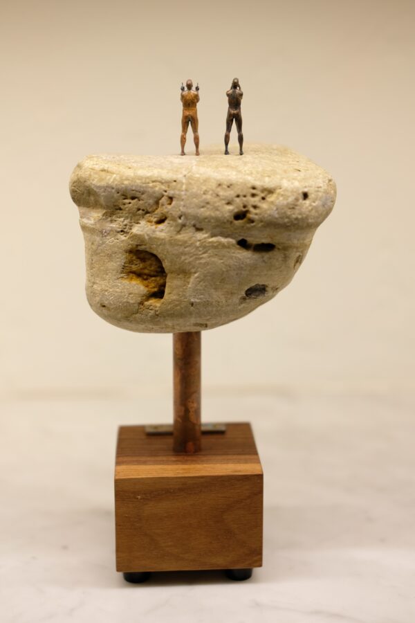 Love Hate 003 - Image 3